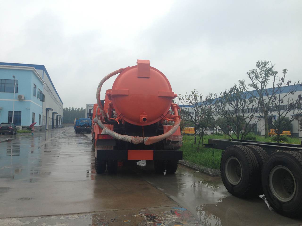 重汽吸污車(chē) 重汽吸污車(chē)