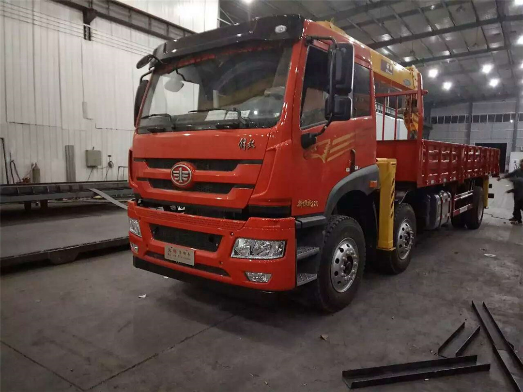 整車改裝完畢準(zhǔn)備開拔到河北秦皇島 整車改裝完畢準(zhǔn)備開拔到河北秦皇島