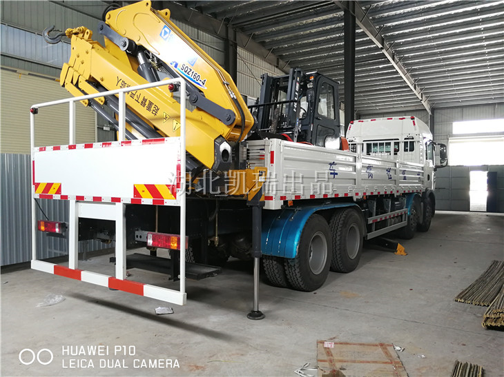 檢衡車停放在車庫內 檢衡車停放在車庫內