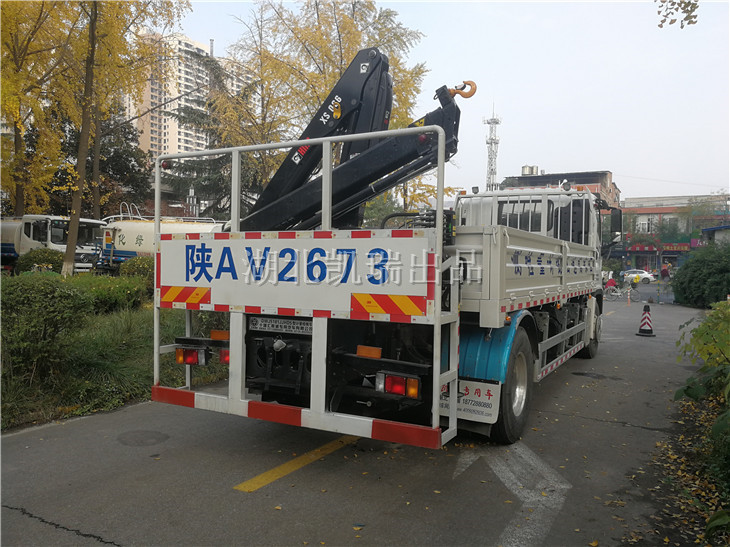 DWJ5181JJHD5型計(jì)量檢衡車右后45° DWJ5181JJHD5型計(jì)量檢衡車右后45°