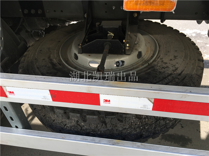 ��̥����