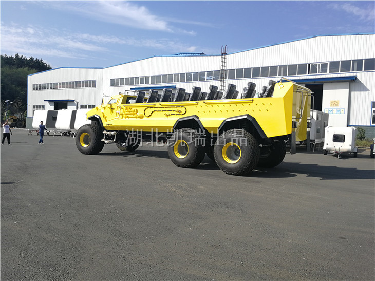 沙漠旅游客運車輛 沙漠旅游客運車輛